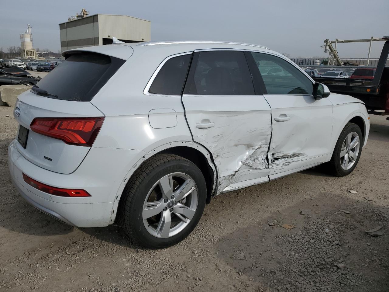 Изображение 3 2019 AUDI Q5 PREMIUM PLUS 2019 с VIN WA1BNAFY9K2103612