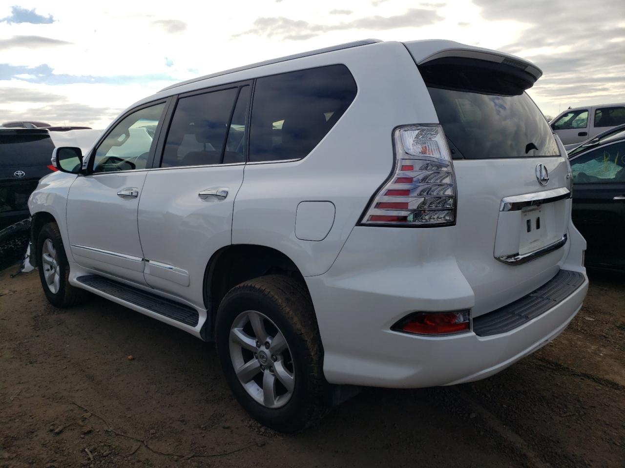 Image 2 of 2015 LEXUS GX 460 2015 with VIN JTJBM7FX9F5096827