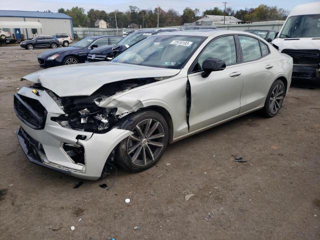 Obraz 1 z 2022 VOLVO S60 B5 MOMENTUM 2022 z VIN 7JRL12TZ1NG162638