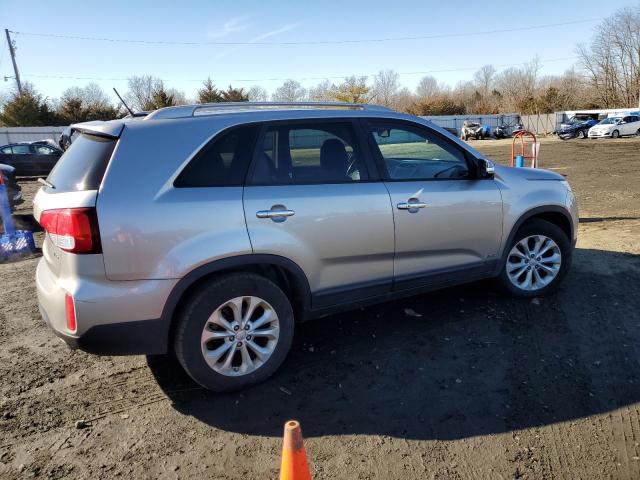 Image 3 of 2015 KIA SORENTO EX 2015 with VIN 5XYKUDA78FG597837