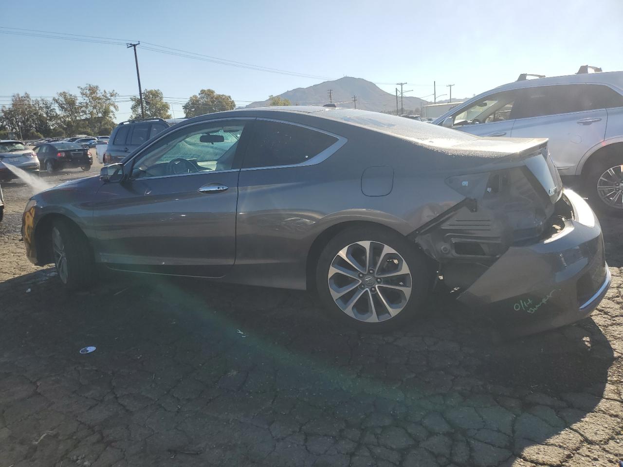 Image 2 of 2013 HONDA ACCORD EXL 2013 with VIN 1HGCT2B83DA011997