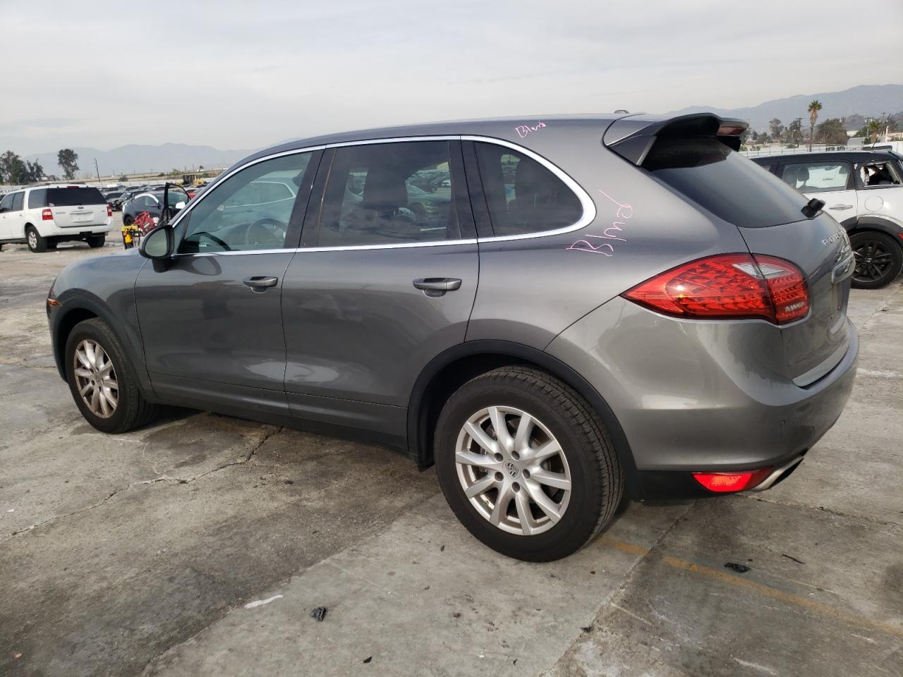 Изображение 2 2012 PORSCHE CAYENNE  2012 с VIN WP1AA2A2XCLA04278