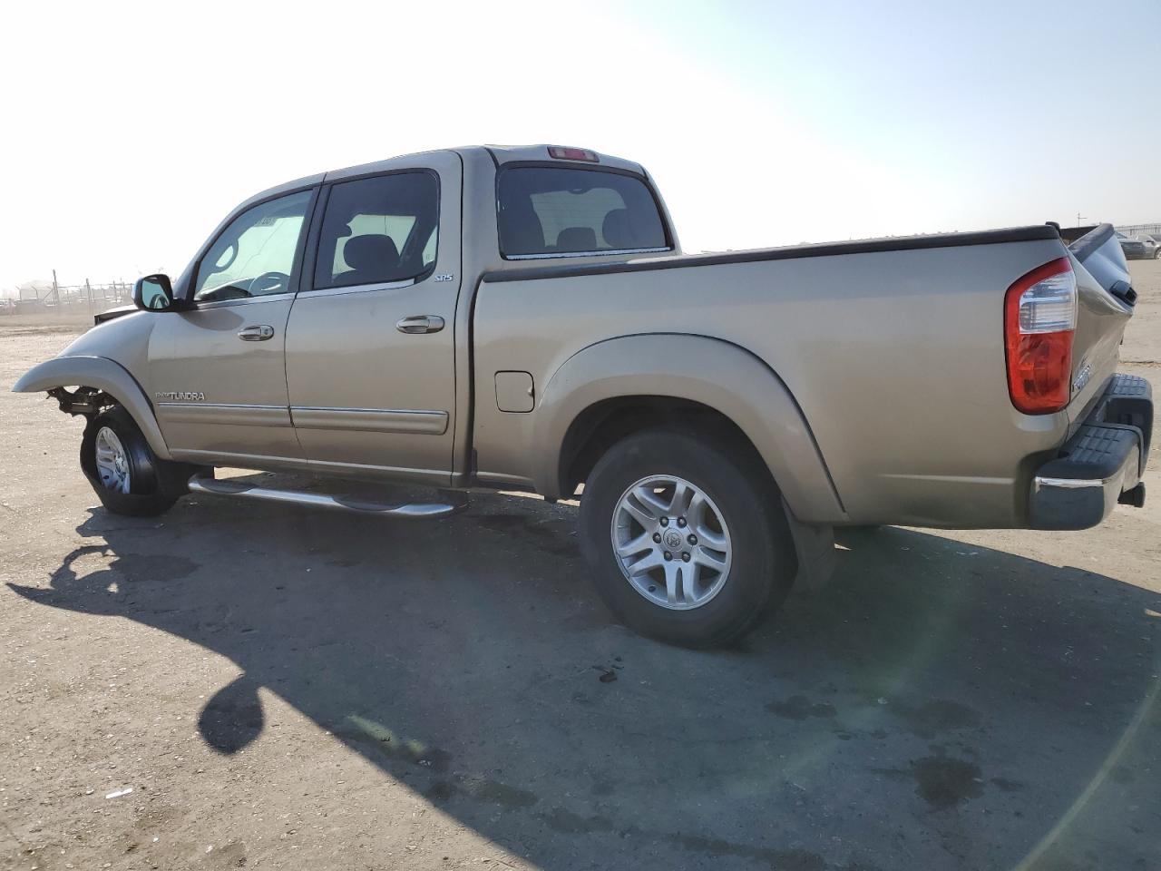 Obraz 2 z 2004 TOYOTA TUNDRA DOUBLE CAB SR5 2004 z VIN 5TBET34134S452831