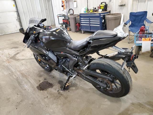 Obraz 3 z 2022 YAMAHA YZFR7  2022 z VIN JYARM38E6NA002054