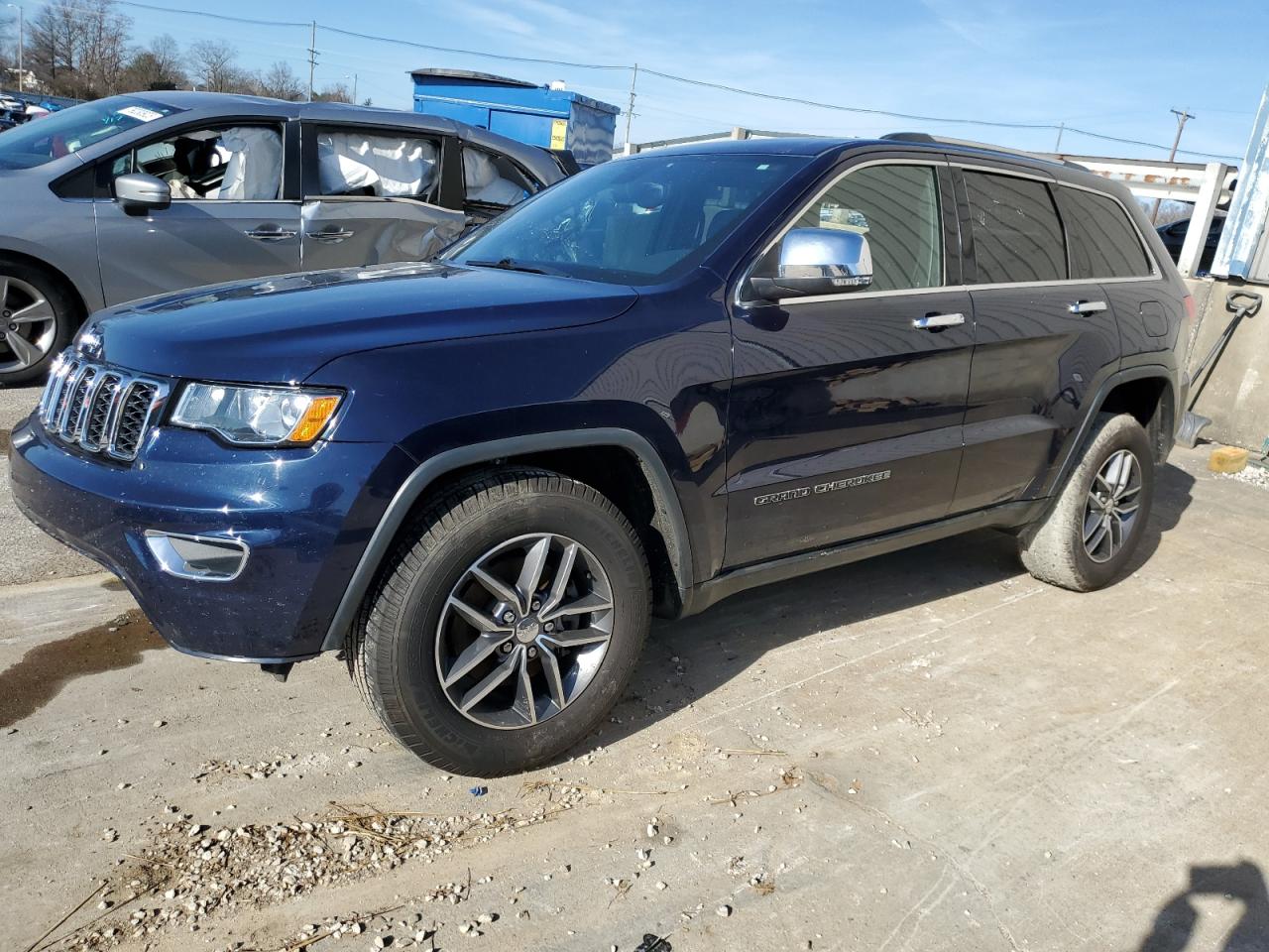 Image 1 of 2017 JEEP GRAND CHEROKEE LIMITED 2017 with VIN 1C4RJFBG4HC602430