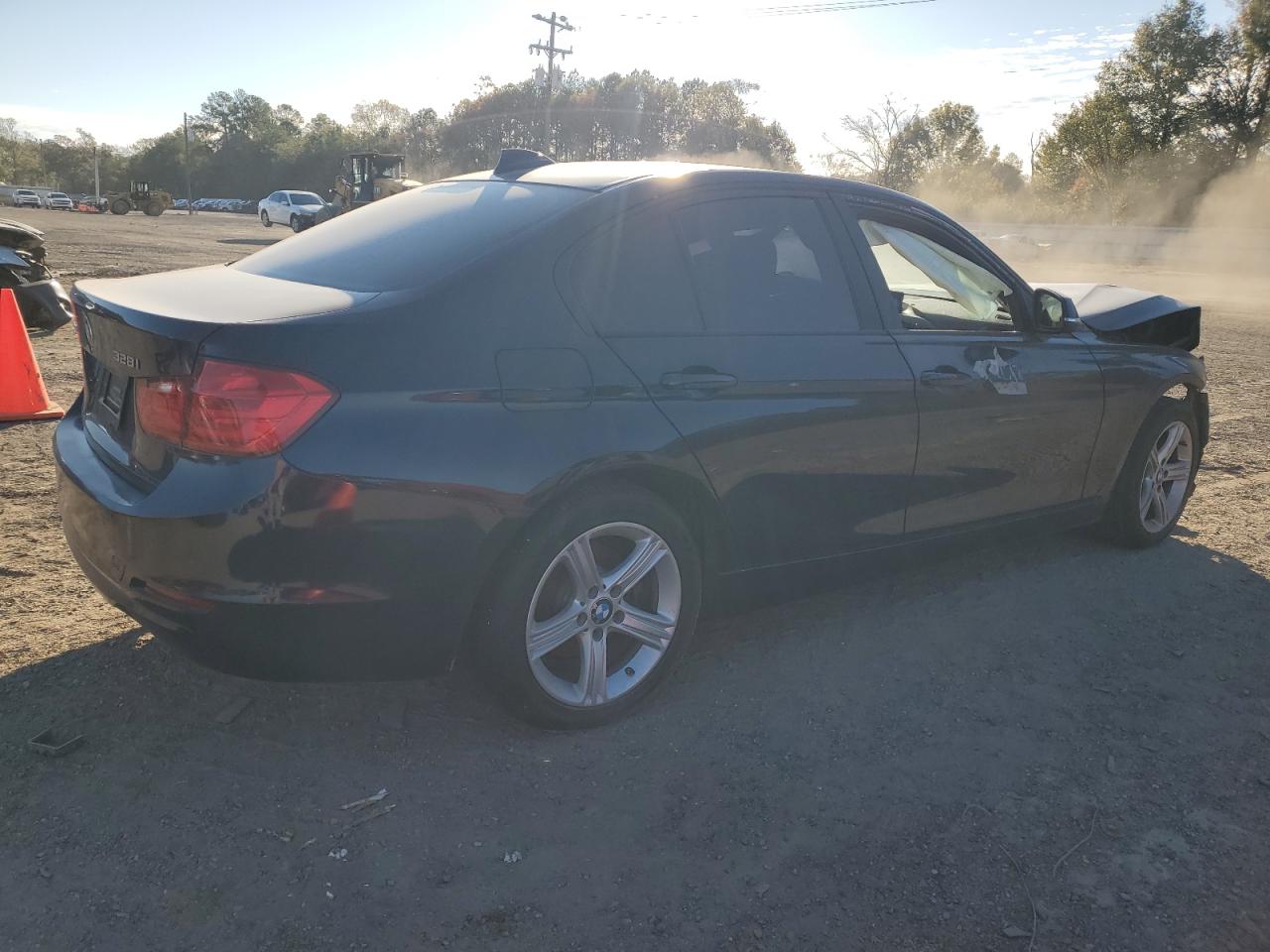 Image 3 of 2015 BMW 328 XI 2015 with VIN WBA3B3G59FNT19903