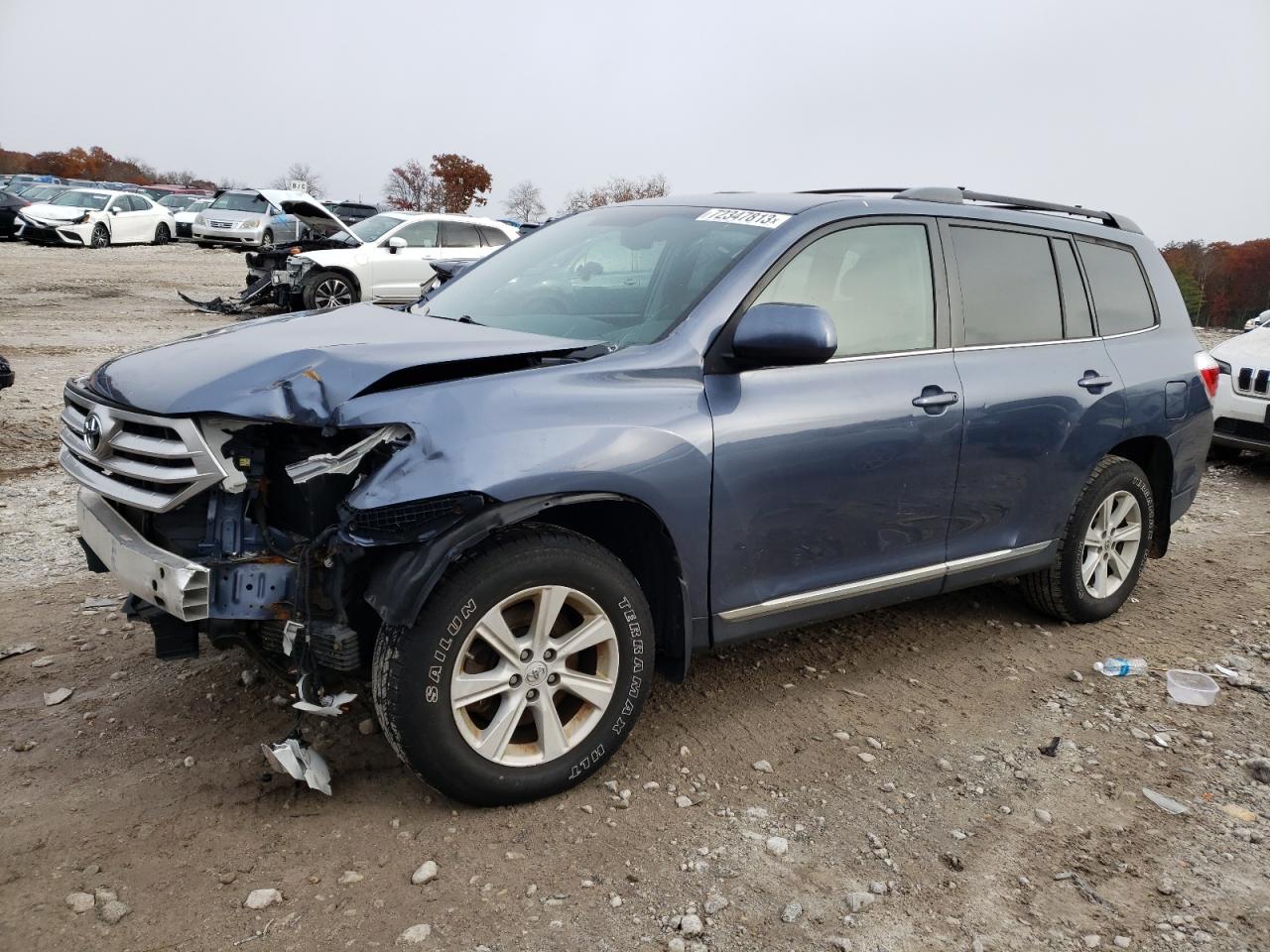 Obraz 1 z 2013 TOYOTA HIGHLANDER BASE 2013 z VIN 5TDBK3EHXDS234863