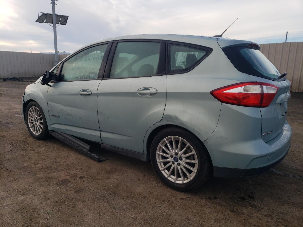 Image 2 of 2013 FORD C-MAX SE 2013 with VIN 1FADP5AU3DL502720