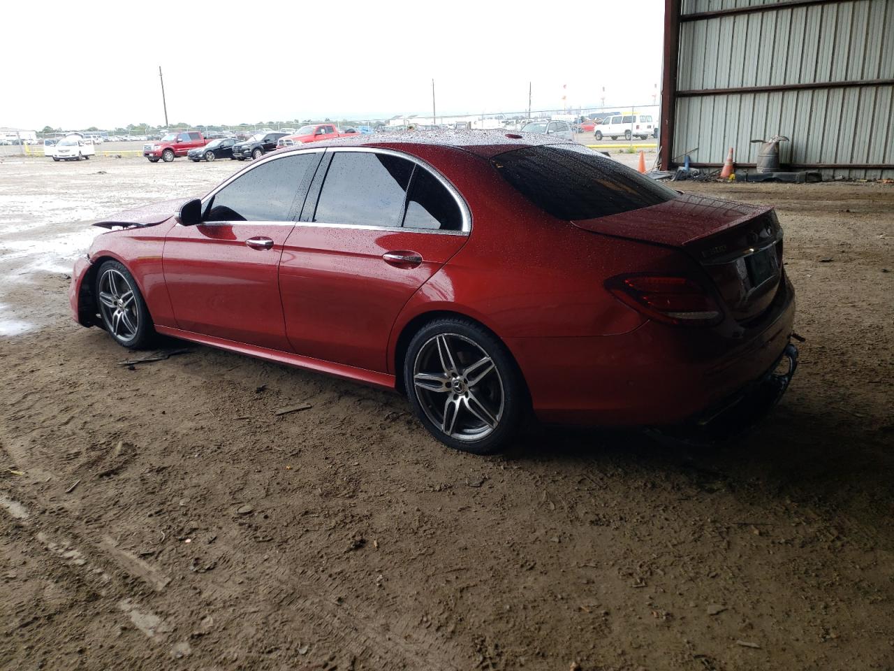 Obraz 2 z 2017 MERCEDES-BENZ E 300 2017 z VIN WDDZF4JB7HA271145