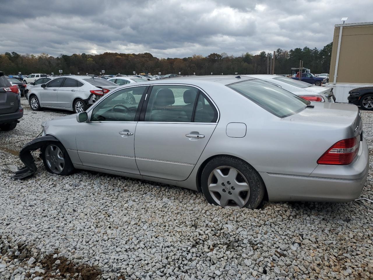 Image 2 of 2005 LEXUS LS 430 2005 with VIN JTHBN36F555007266
