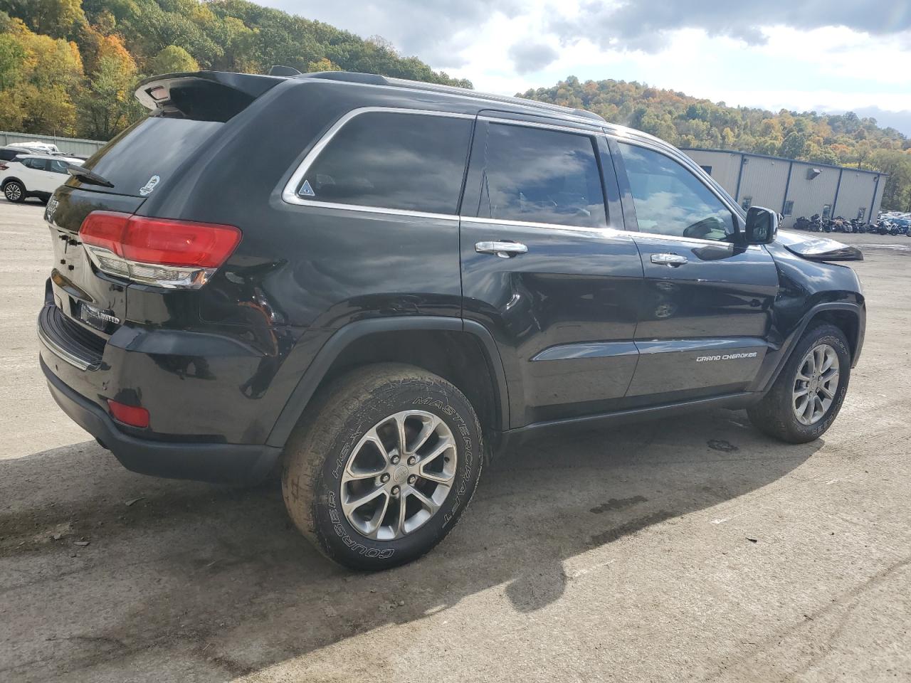 Image 3 of 2015 JEEP GRAND CHEROKEE LIMITED 2015 with VIN 1C4RJFBG1FC922074