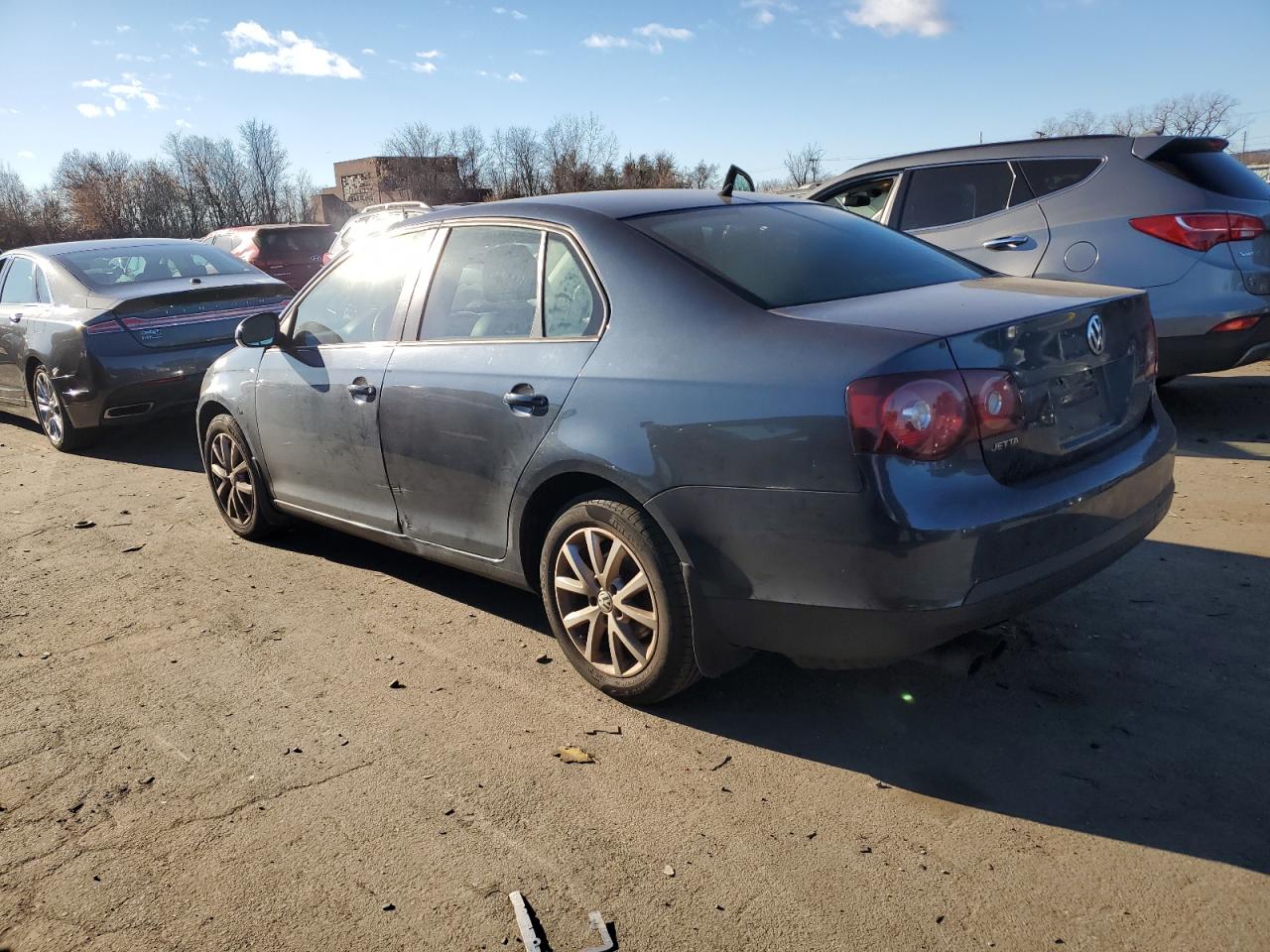 Изображение 2 2010 VOLKSWAGEN JETTA SE 2010 с VIN 3VWRZ7AJ3AM108427