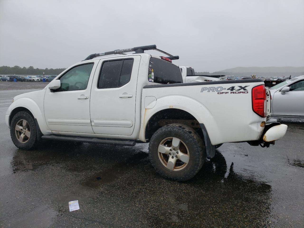 Image 2 of 2007 NISSAN FRONTIER CREW CAB LE 2007 with VIN 1N6AD07W87C464582