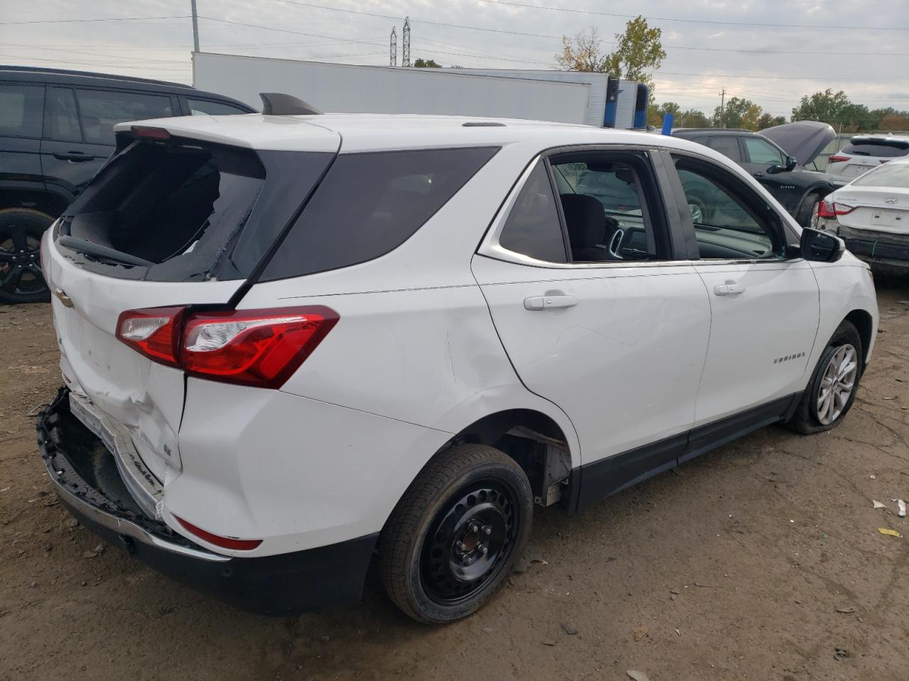 Image 3 of 2018 CHEVROLET EQUINOX LT 2018 with VIN 2GNAXJEV3J6257373