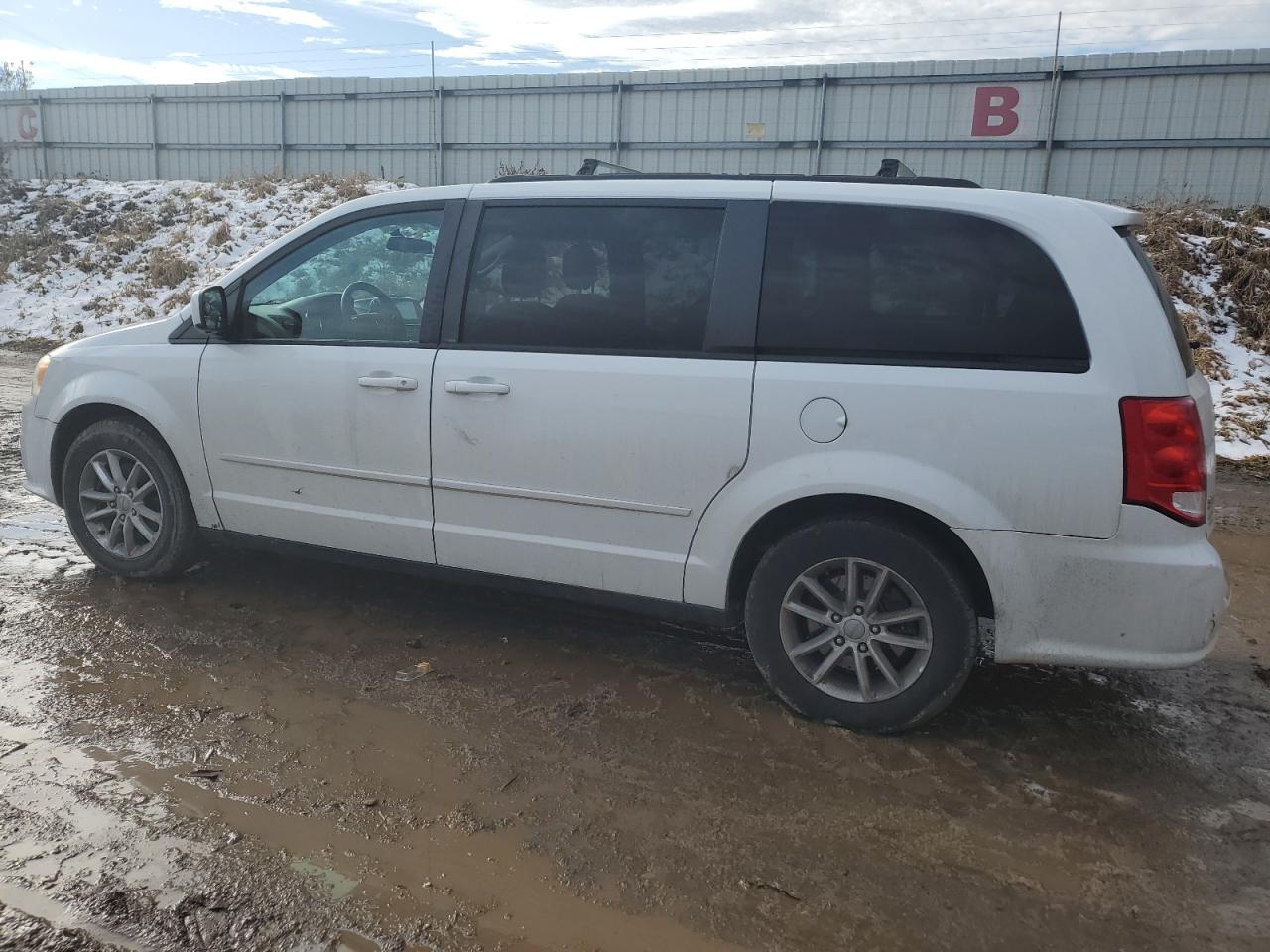 Image 2 of 2014 DODGE GRAND CARAVAN SXT 2014 with VIN 2C4RDGCG3ER155331