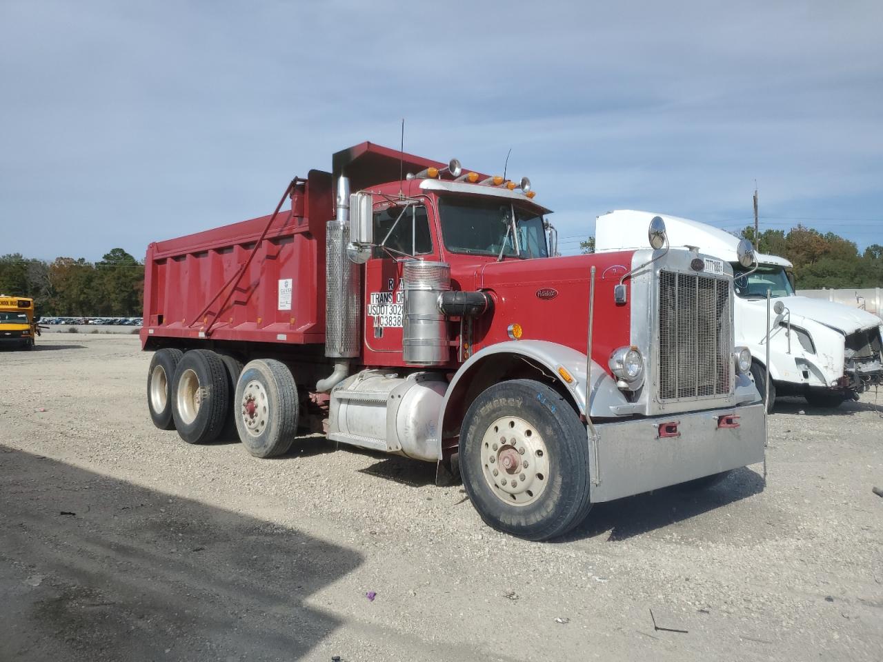 1984 PETERBILT 359  1984 image