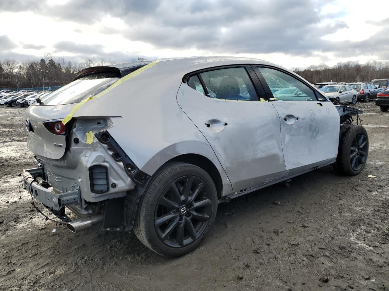 Изображение 3 2023 MAZDA 3 PREMIUM 2023 с VIN JM1BPAMMXP1622245