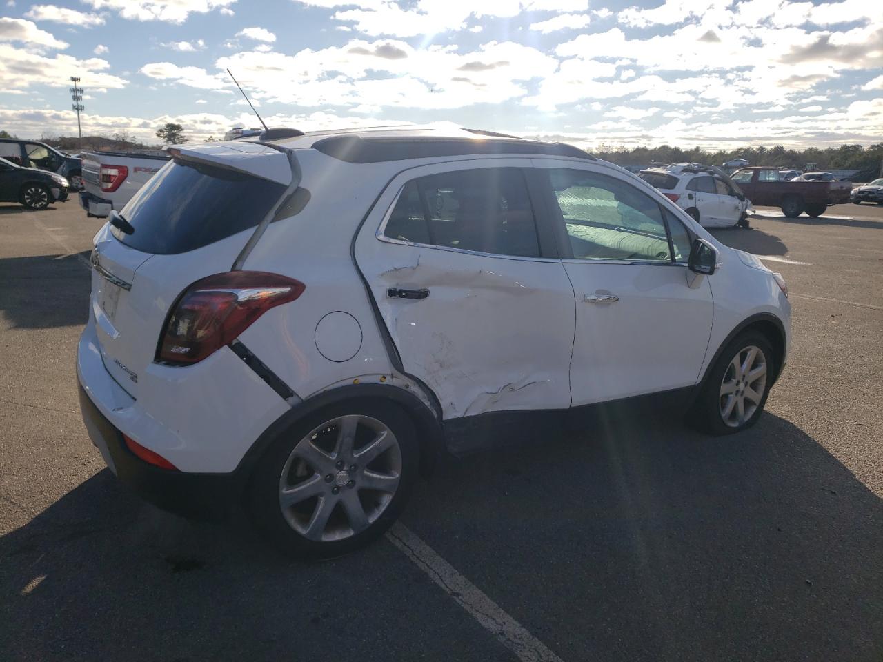 Изображение 3 2019 BUICK ENCORE ESSENCE 2019 с VIN KL4CJGSM1KB792860