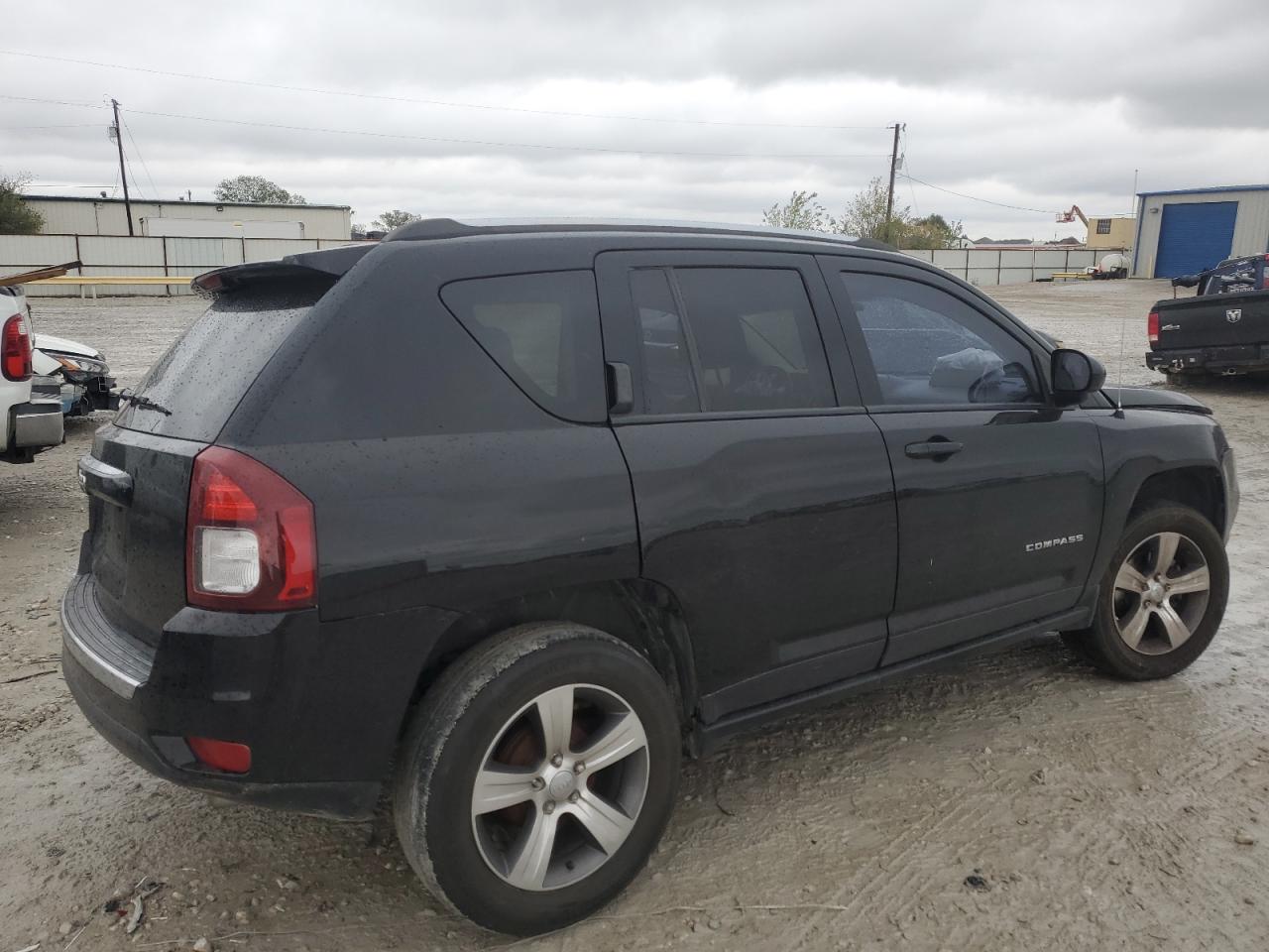 Image 3 of 2016 JEEP COMPASS LATITUDE 2016 with VIN 1C4NJCEA4GD754902