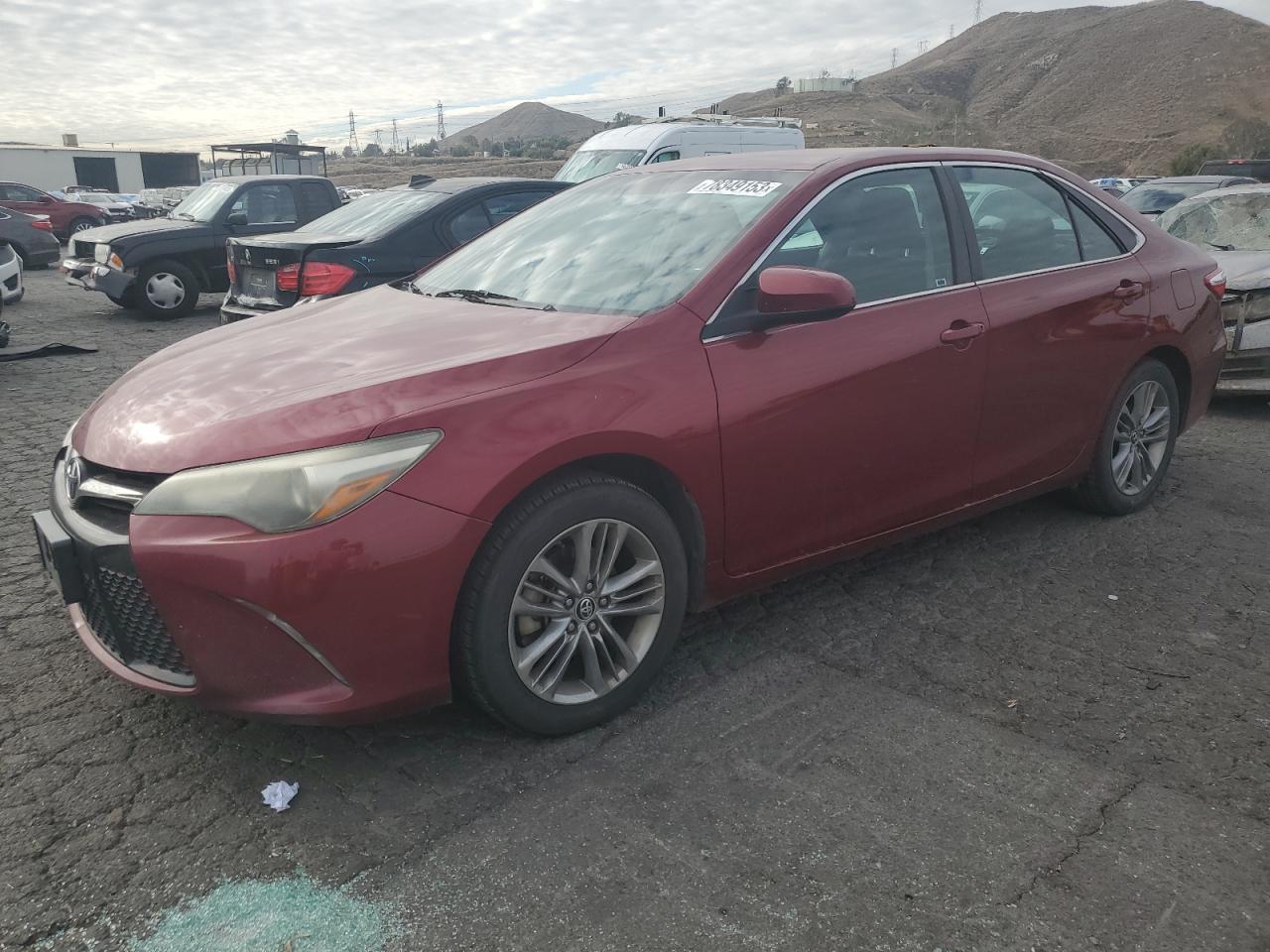 Obraz 1 z 2015 TOYOTA CAMRY LE 2015 z VIN 4T1BF1FKXFU875167