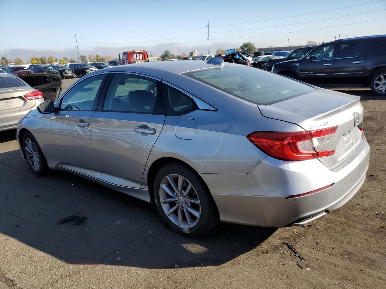 Изображение 2 2021 HONDA ACCORD LX 2021 с VIN 1HGCV1F18MA072859