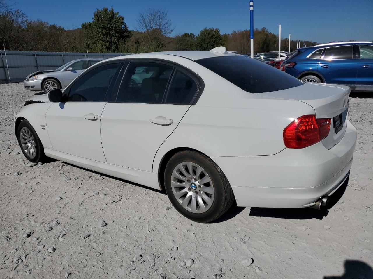 Image 2 of 2009 BMW 328 XI 2009 with VIN WBAPK73539A454286