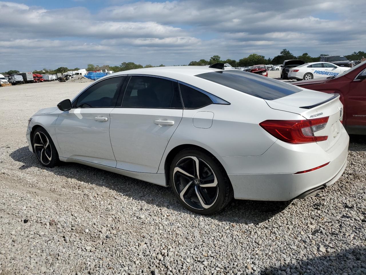 Изображение 2 2022 HONDA ACCORD SPORT 2022 с VIN 1HGCV1F32NA017018
