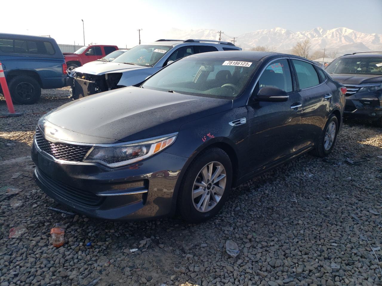 Изображение 1 2017 KIA OPTIMA LX 2017 с VIN 5XXGT4L37HG136509