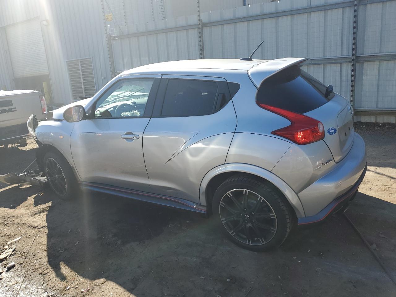 Изображение 2 2013 NISSAN JUKE S 2013 с VIN JN8AF5MV4DT231952