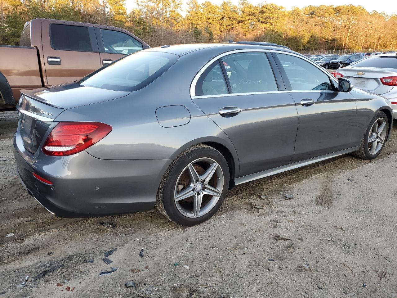 Изображение 3 2017 MERCEDES-BENZ E 300 4MATIC 2017 с VIN WDDZF4KB7HA031298