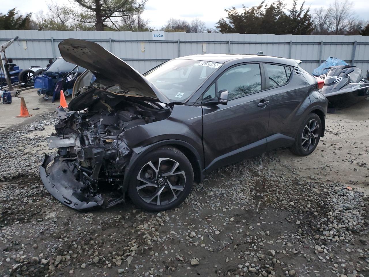 Obraz 1 z 2019 TOYOTA C-HR XLE 2019 z VIN NMTKHMBX7KR099269