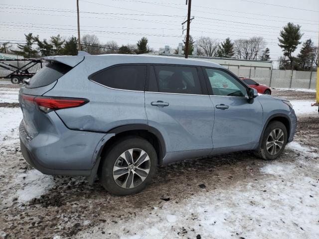 Image 3 of 2021 TOYOTA HIGHLANDER XLE 2021 with VIN 5TDGZRBH8MS098824