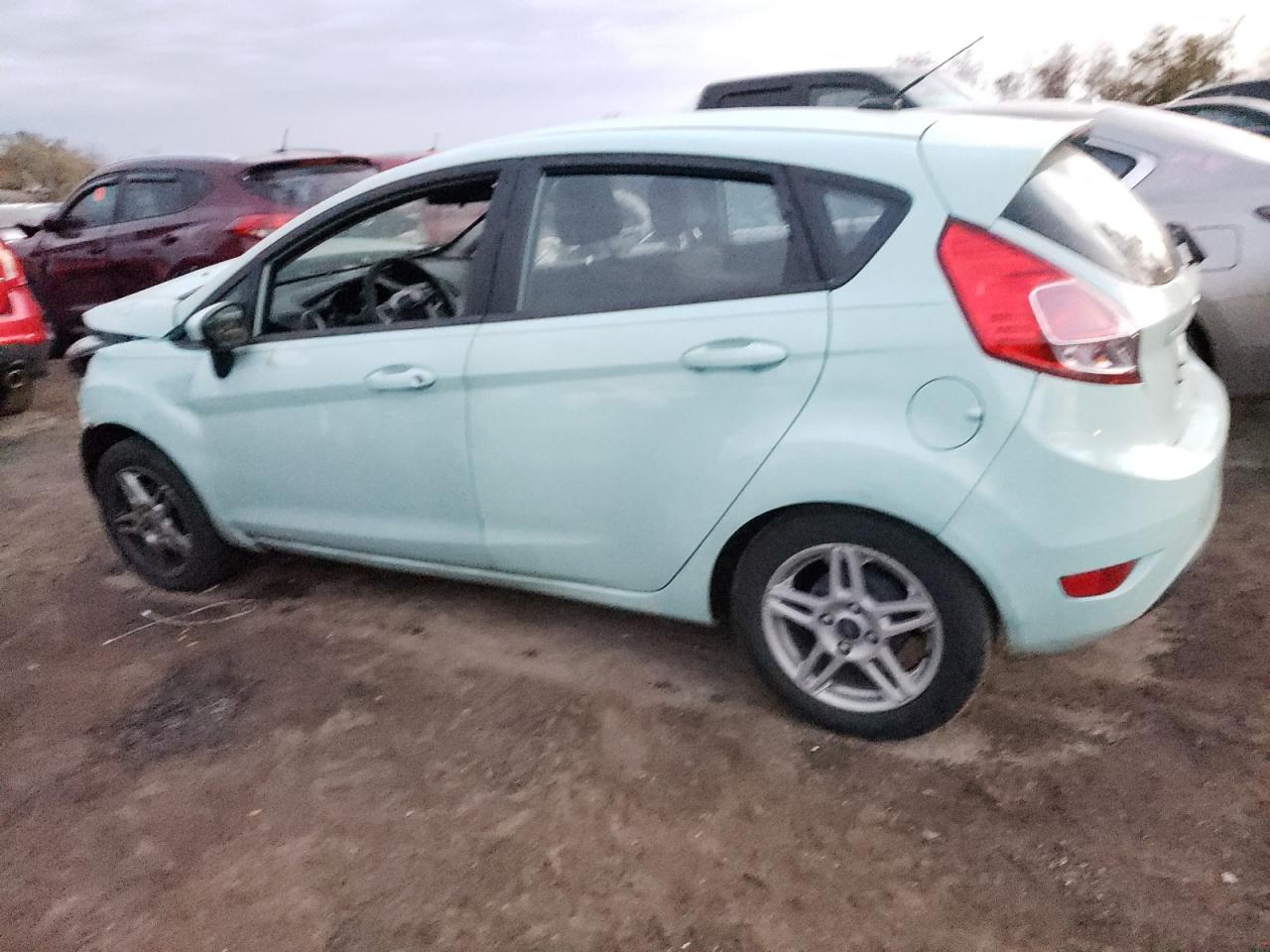 Изображение 2 2019 FORD FIESTA SE 2019 с VIN 3FADP4EJ8KM102268