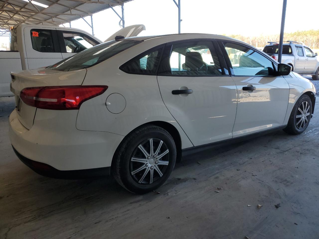 Изображение 3 2017 FORD FOCUS S 2017 с VIN 1FADP3E2XHL201736