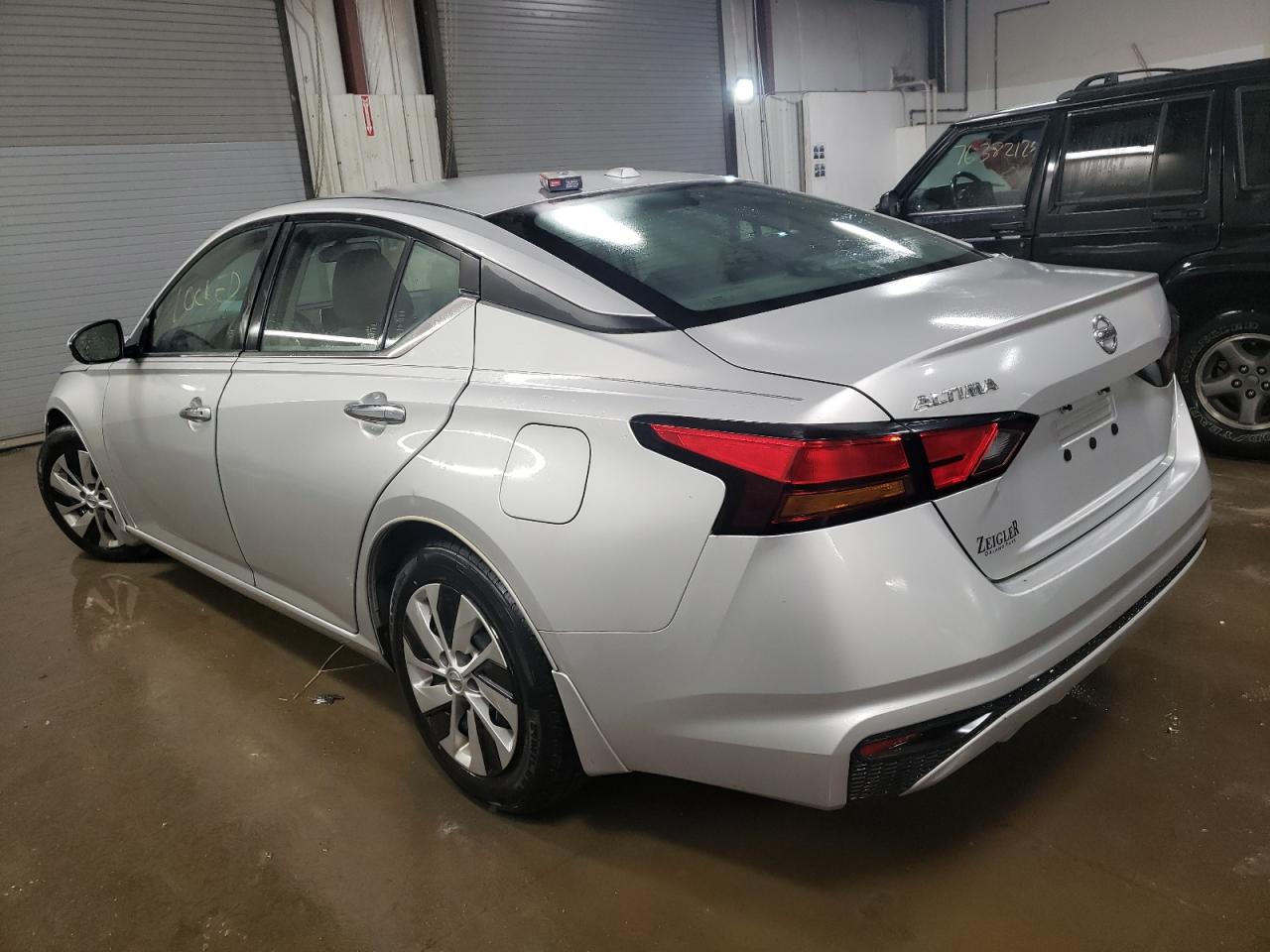 Obraz 2 z 2019 NISSAN ALTIMA S 2019 z VIN 1N4BL4BV8KC159369