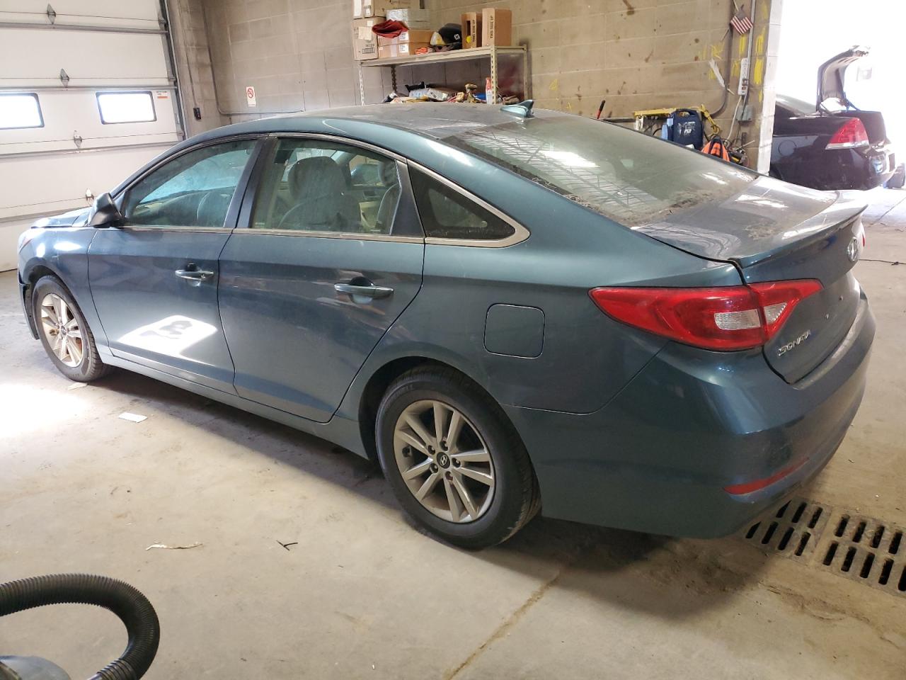 Obraz 2 z 2015 HYUNDAI SONATA SE 2015 z VIN 5NPE24AF4FH132846