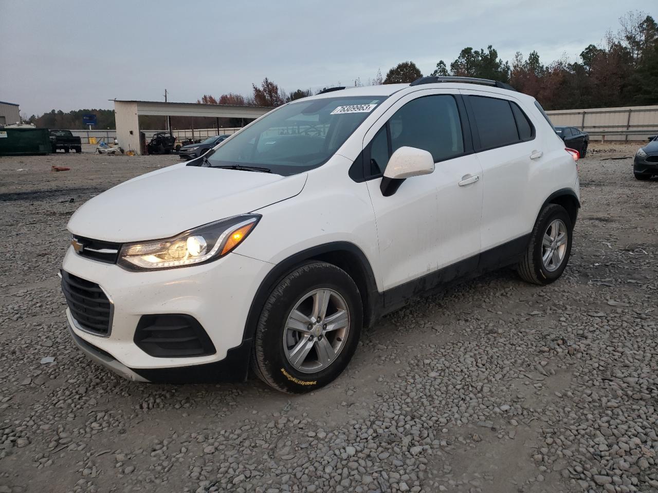 Изображение 1 2022 CHEVROLET TRAX 1LT 2022 с VIN KL7CJLSM2NB519121