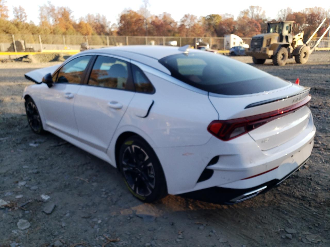 Изображение 2 2023 KIA K5 GT LINE 2023 с VIN 5XXG64J2XPG213227