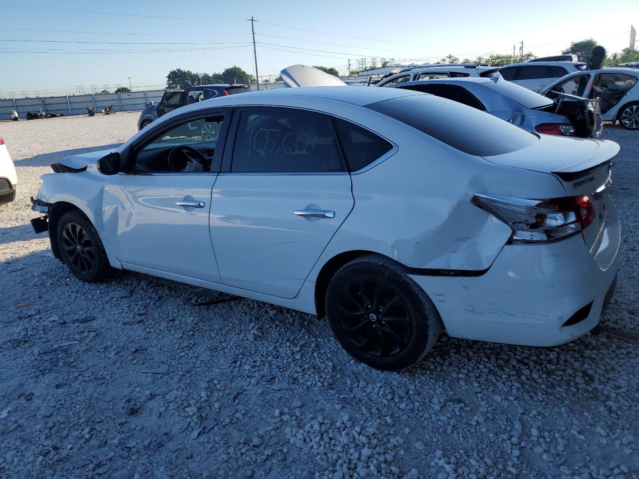 Obraz 2 z 2018 NISSAN SENTRA S 2018 z VIN 3N1AB7AP2JY272935