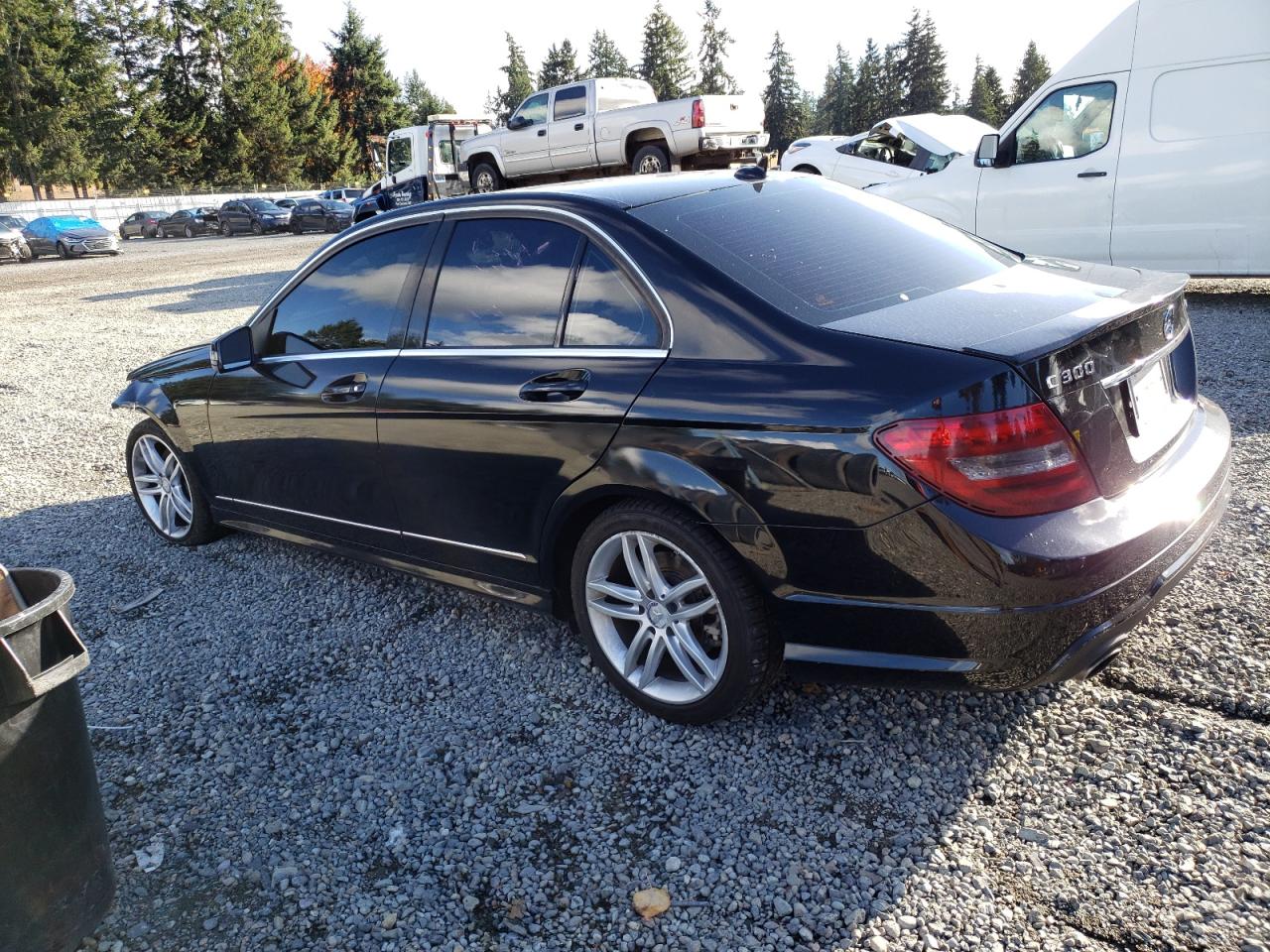Obraz 2 z 2014 MERCEDES-BENZ C 300 4MATIC 2014 z VIN WDDGF8AB8ER313852
