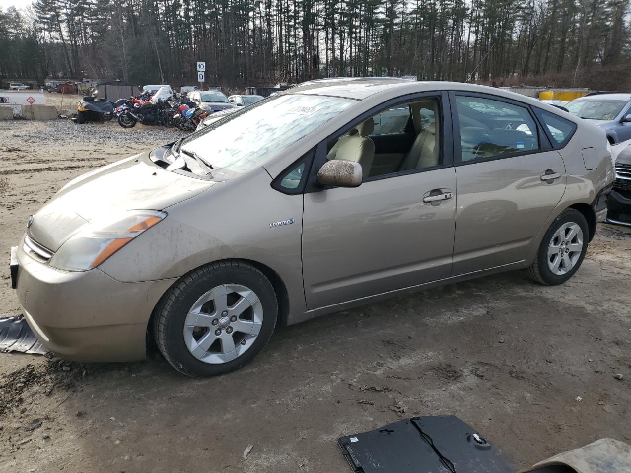 Image 1 of 2006 TOYOTA PRIUS  2006 with VIN JTDKB20UX63181343