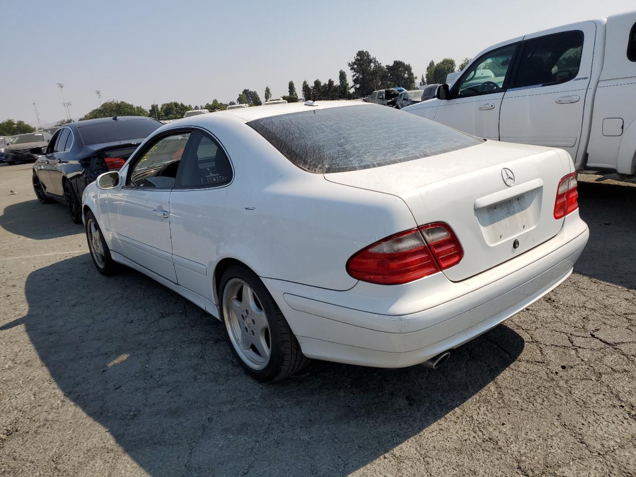 Obraz 2 z 2001 MERCEDES-BENZ CLK 320 2001 z VIN WDBLJ65G11F179388