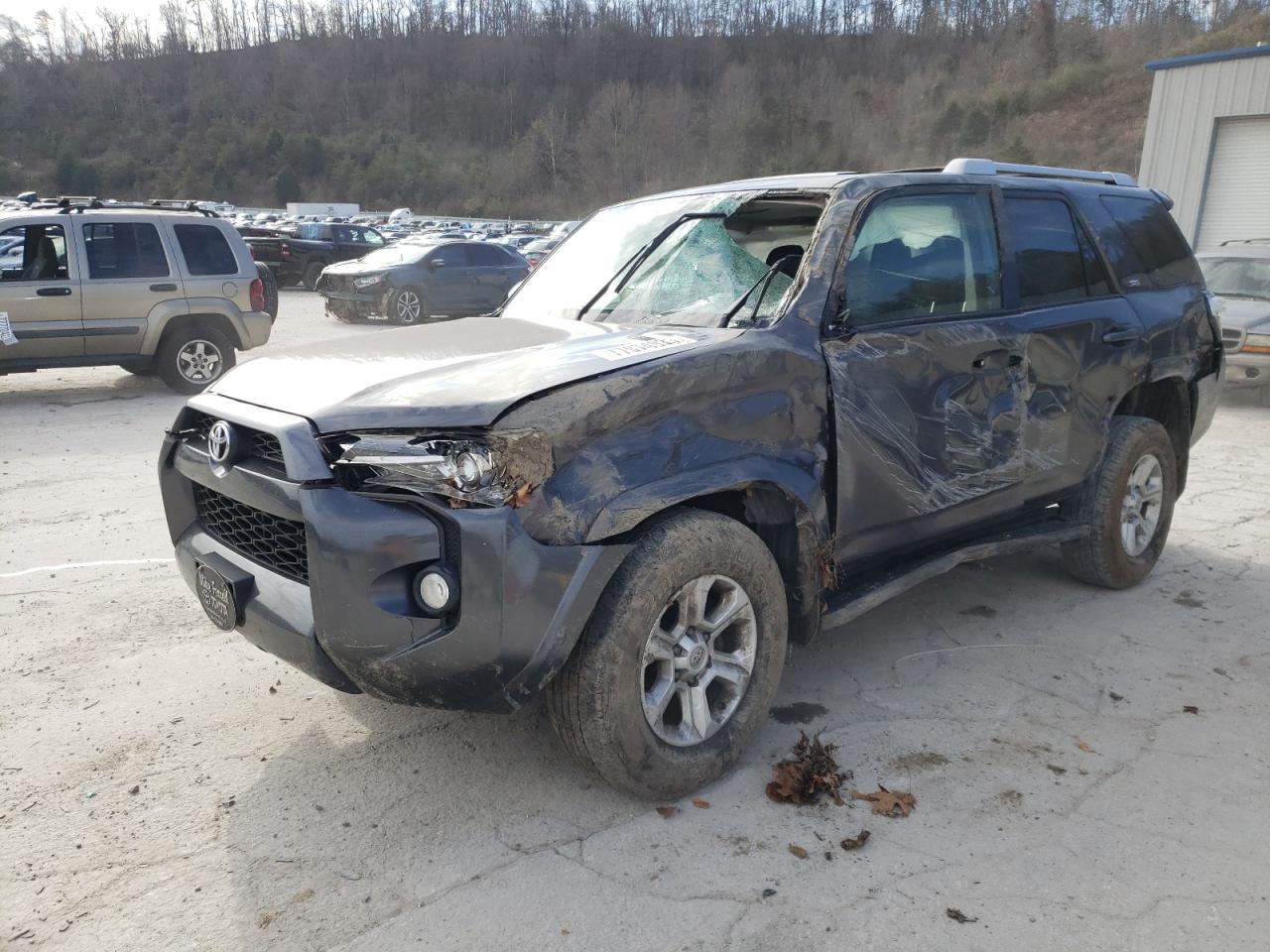 Obraz 2016 TOYOTA 4RUNNER SR5/SR5 PREMIUM 2016