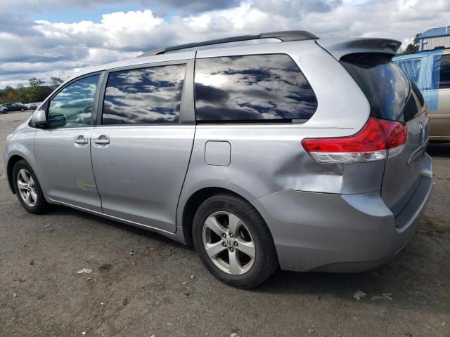 Image 2 of 2011 TOYOTA SIENNA LE 2011 with VIN 5TDKK3DC8BS009120