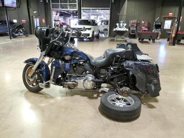 Изображение 3 2012 HARLEY-DAVIDSON FLHTCUTG TRI GLIDE ULTRA CLASSIC 2012 с VIN 1HD1MAM18CB852105