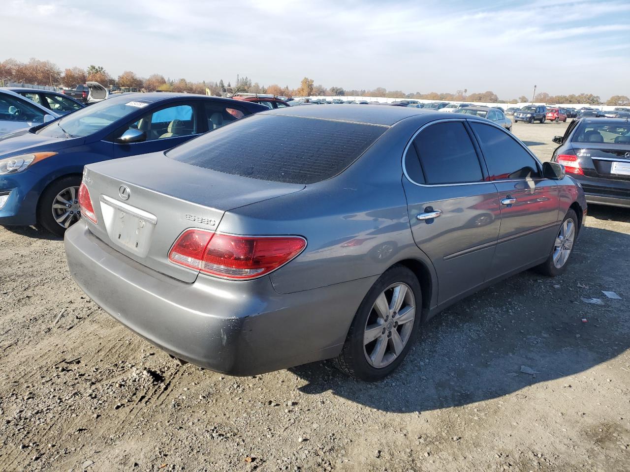 Image 3 of 2005 LEXUS ES 330 2005 with VIN JTHBA30G355077409