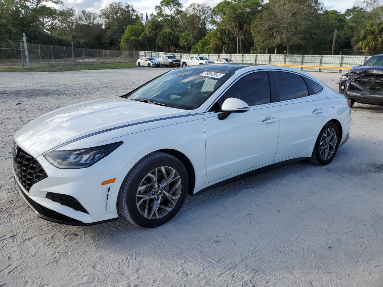Image 1 of 2021 HYUNDAI SONATA SEL 2021 with VIN 5NPEF4JAXMH102613