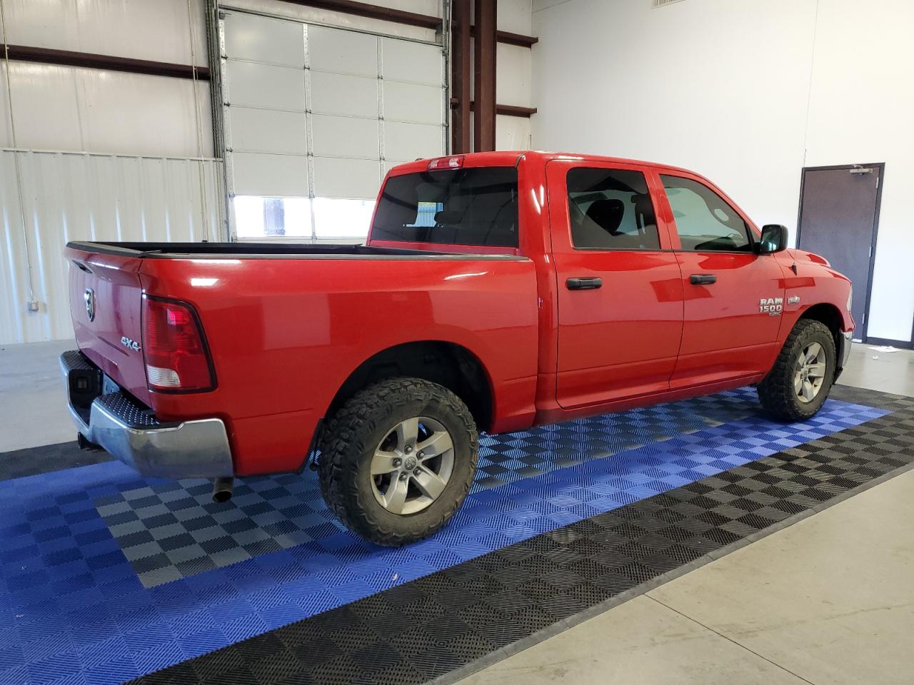 Image 3 of 2019 RAM 1500 CLASSIC TRADESMAN 2019 with VIN 1C6RR7KT5KS626400