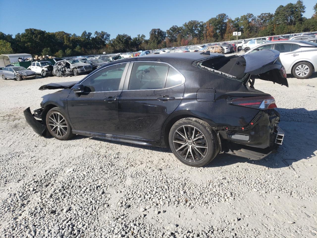 Изображение 2 2022 TOYOTA CAMRY SE 2022 с VIN 4T1G11AK9NU064177