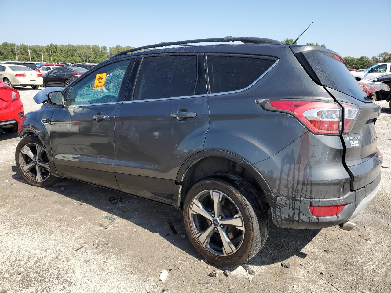 Image 2 of 2017 FORD ESCAPE SE 2017 with VIN 1FMCU0GD9HUA05241